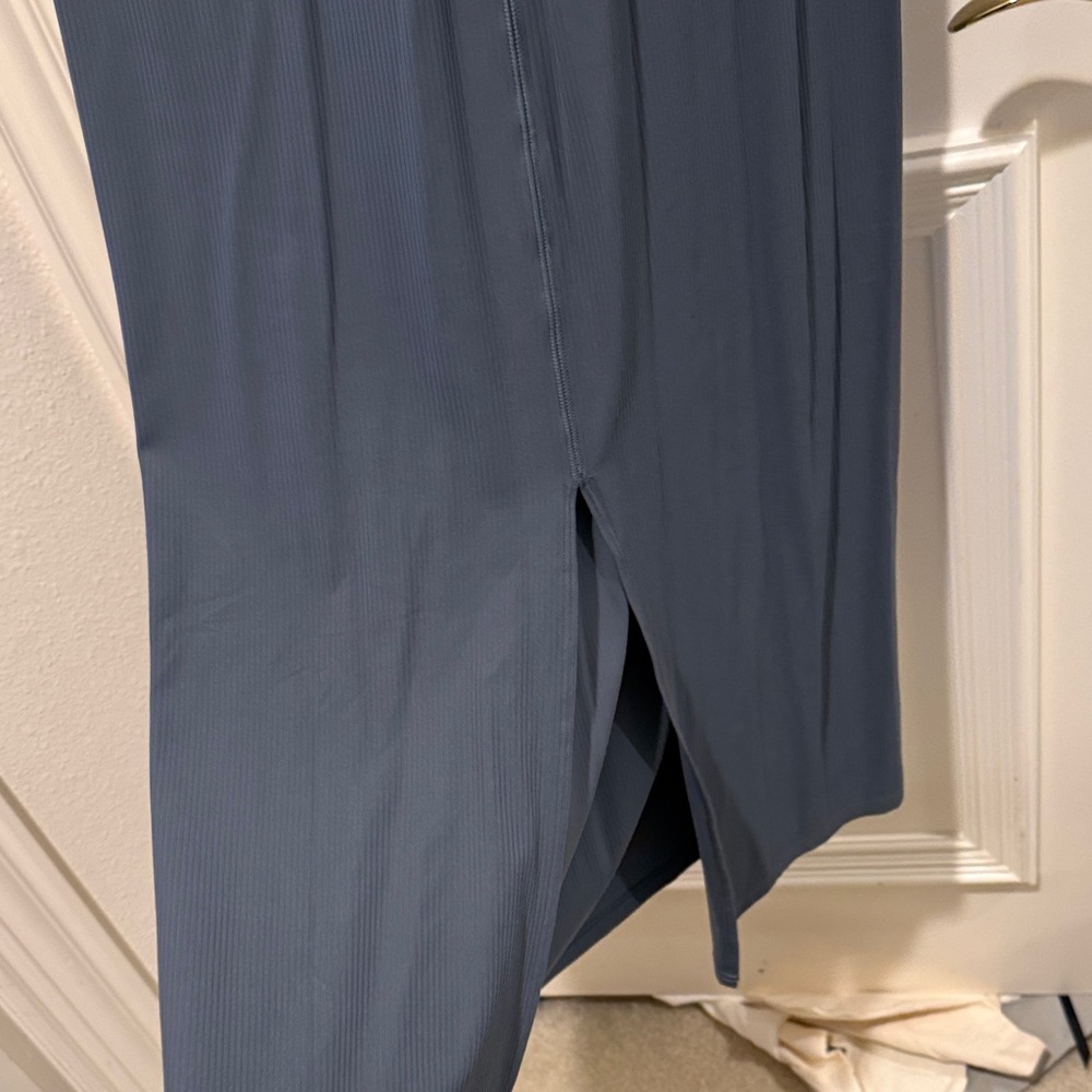 lululemon athletica Gray Midi Dress - Picture 4 of 5